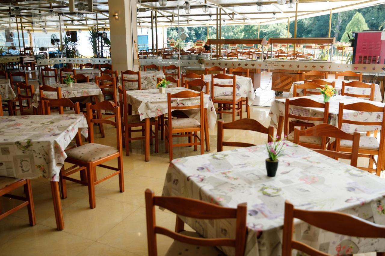 Hotel Green Park Kiten  Ngoại thất bức ảnh